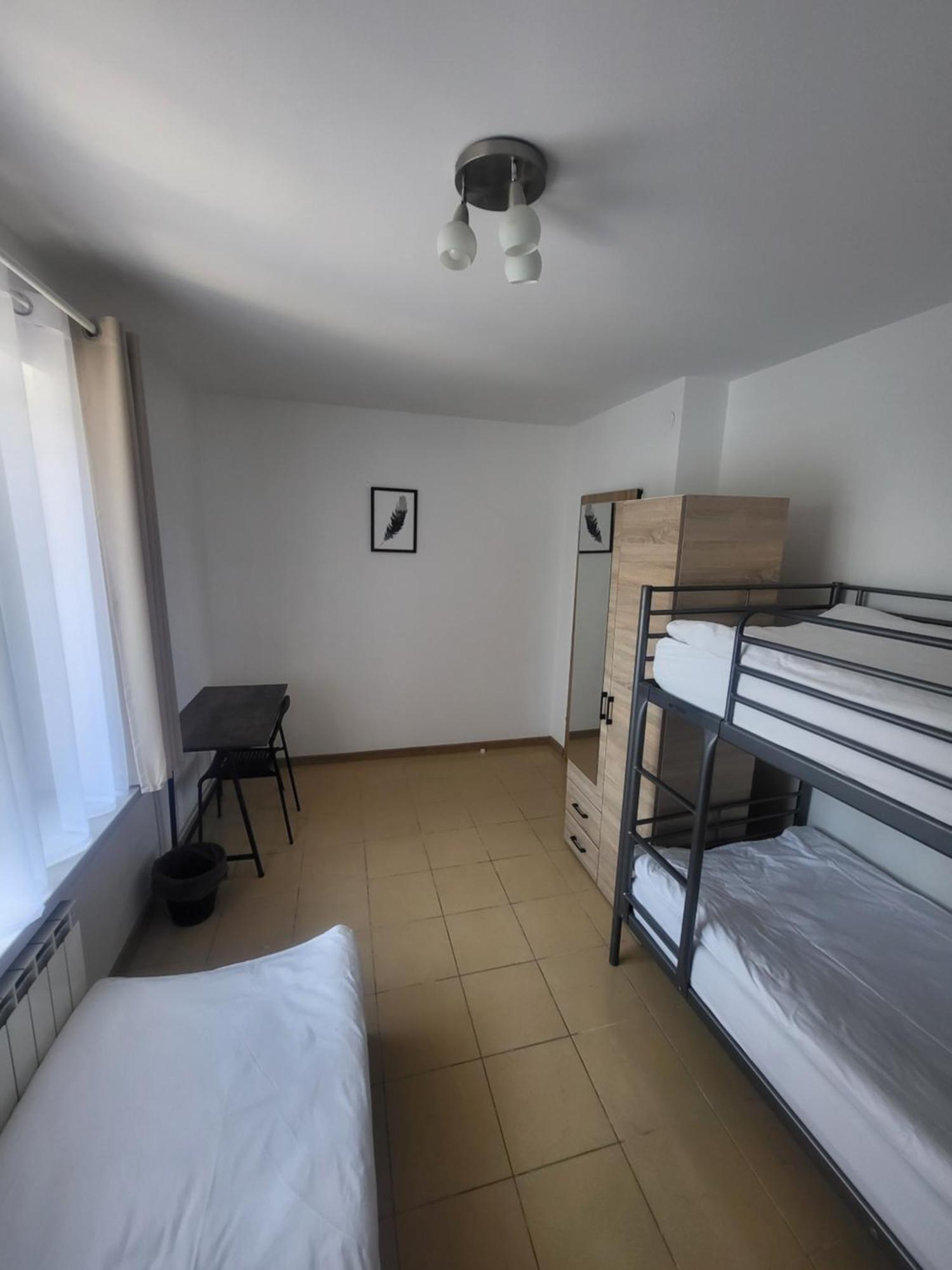 Rooms4Rest Popularna - Private Rooms For Tourists - Atr Consulting Sp, Z O,O, Warsaw Exterior photo