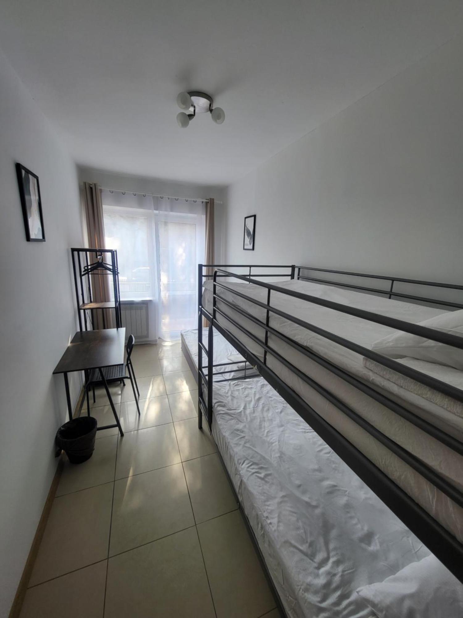 Rooms4Rest Popularna - Private Rooms For Tourists - Atr Consulting Sp, Z O,O, Warsaw Exterior photo